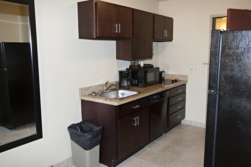Cobblestone Inn & Suites - Langdon ภายนอก รูปภาพ