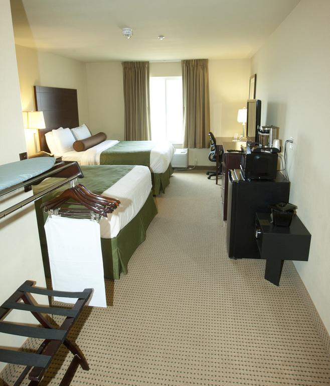 Cobblestone Inn & Suites - Langdon ภายนอก รูปภาพ